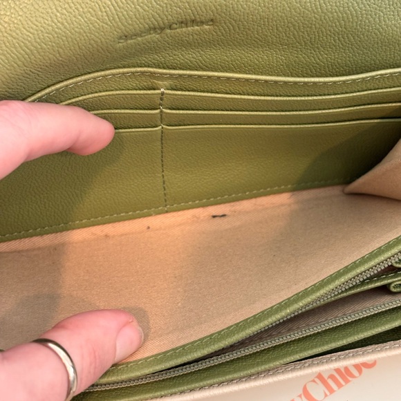 See by Chloé Lizzie Beige Leather Bi-Color Continental Wallet W/ COA - Picture 16 of 16